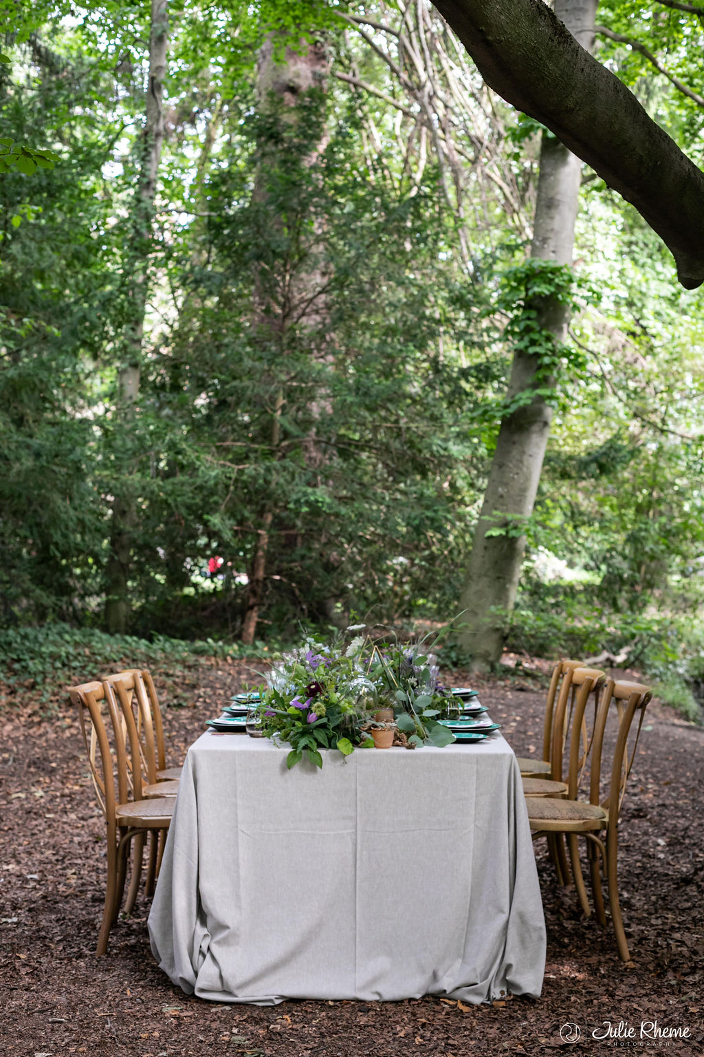 Wedding design nature turquoise pour cette magnifique table de mariage distinguée et de prestige
